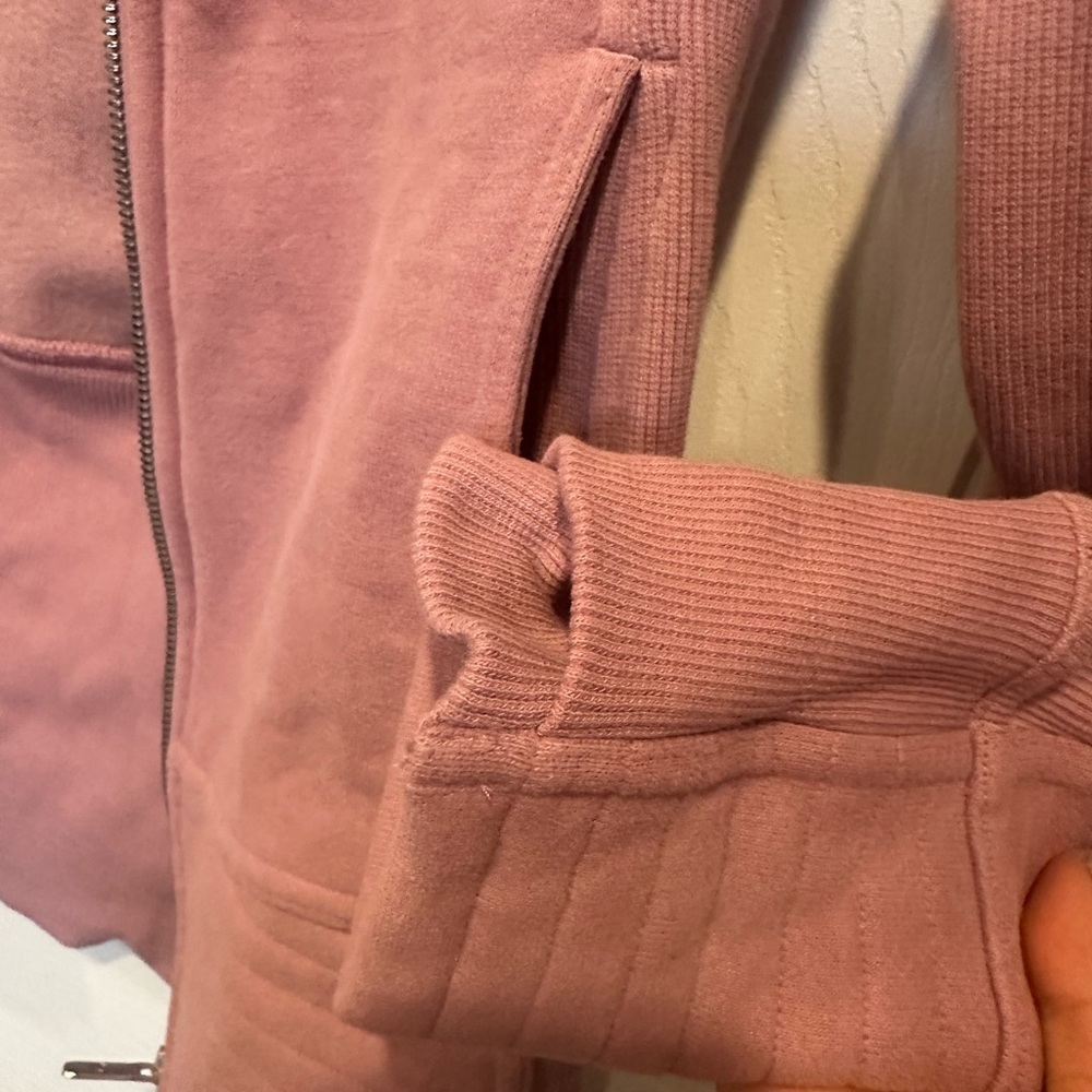 Lululemon Radiant Jacket II in Spanish Rose | Size 4 EUC Like New | Retail $118 - Picture 12 of 17